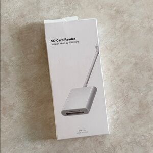 WhiteSD Card Reader